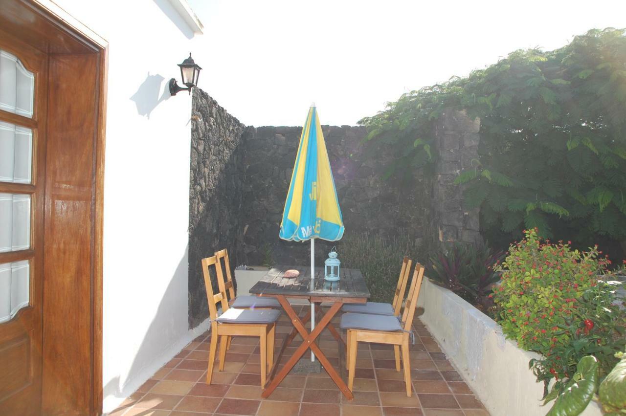 Villa Jupe Tías Buitenkant foto