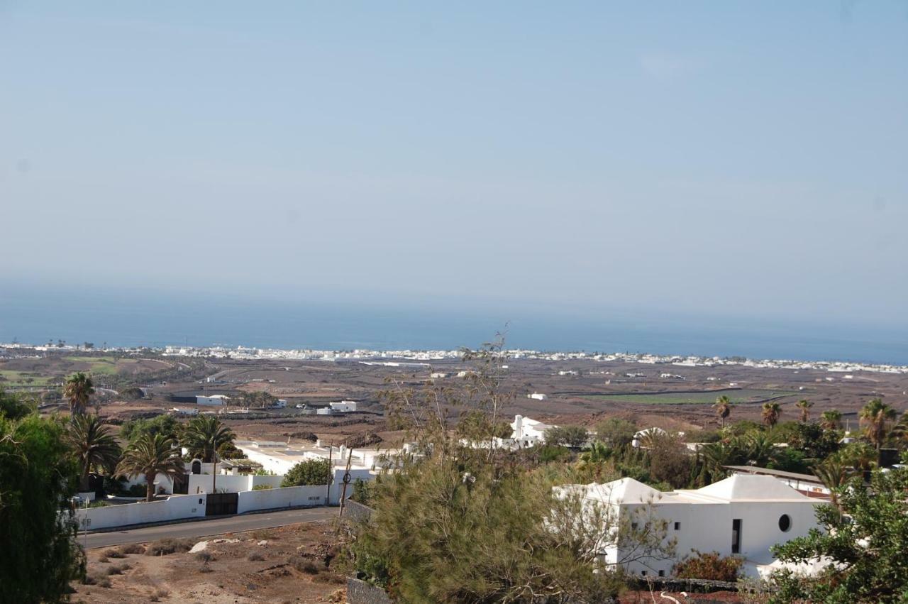 Villa Jupe Tías Buitenkant foto