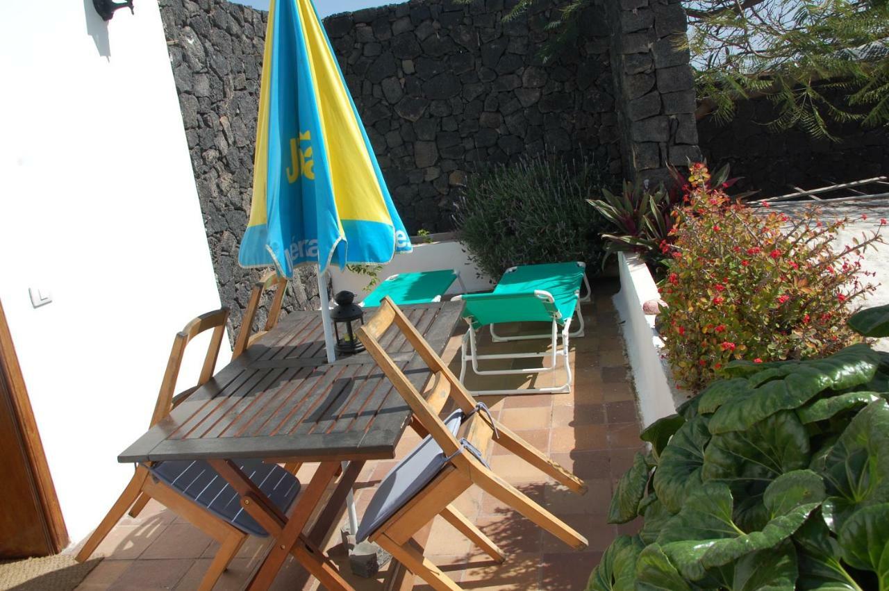 Villa Jupe Tías Buitenkant foto