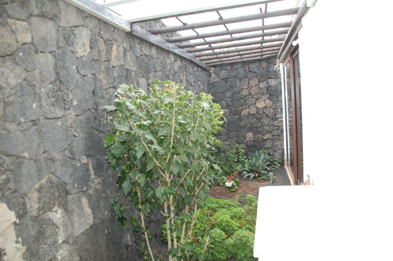 Villa Jupe Tías Buitenkant foto